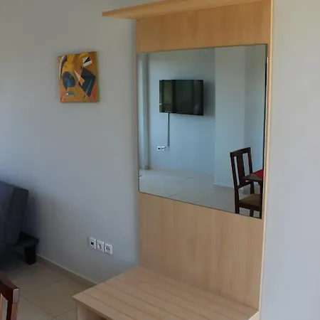 Housing Pefkos