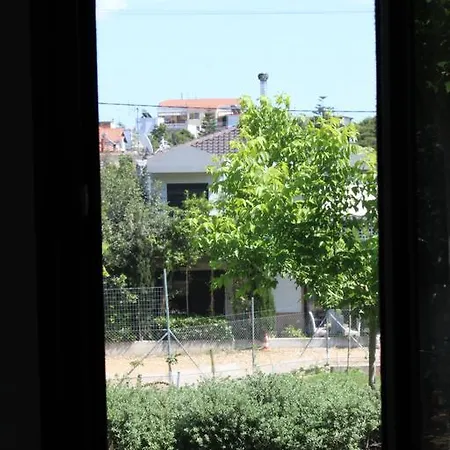 Housing Pefkos