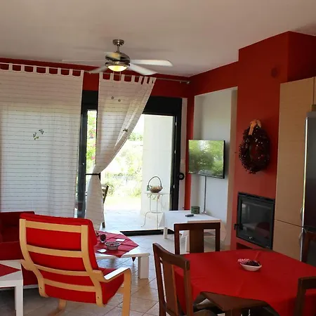 Apartment Housing Pefkos