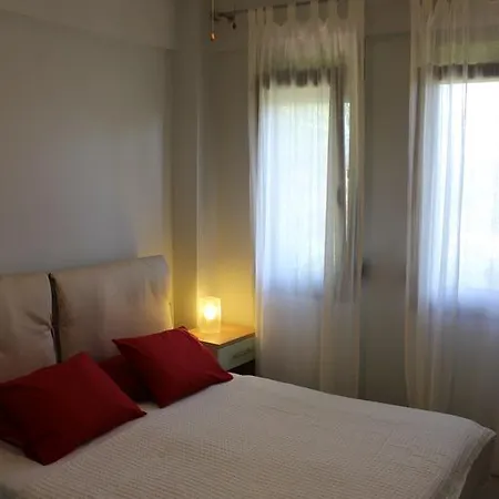 Housing Pefkos