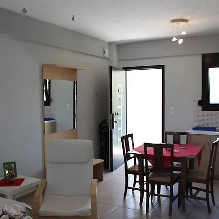 公寓 Housing Pefkos *