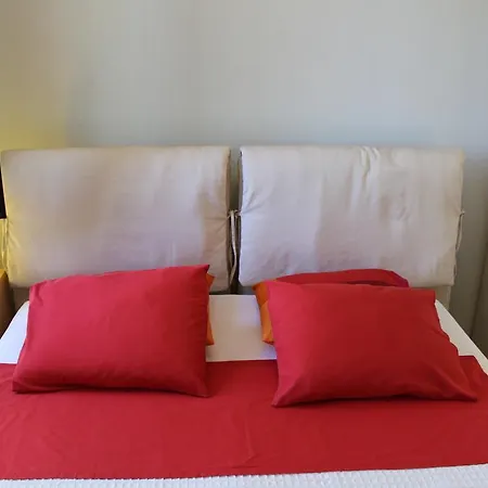公寓 Housing Pefkos